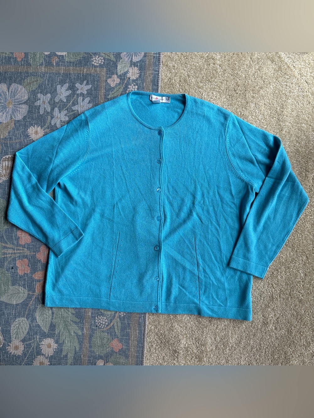 Vintage Saks Fifth Avenue Turquoise Button-Front Women’s Cardigan